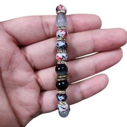 Silver Toned Glass Beaded Kimono Pattern Stretchy Bracelet