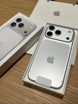 iPhone 17 Pro Max Silver