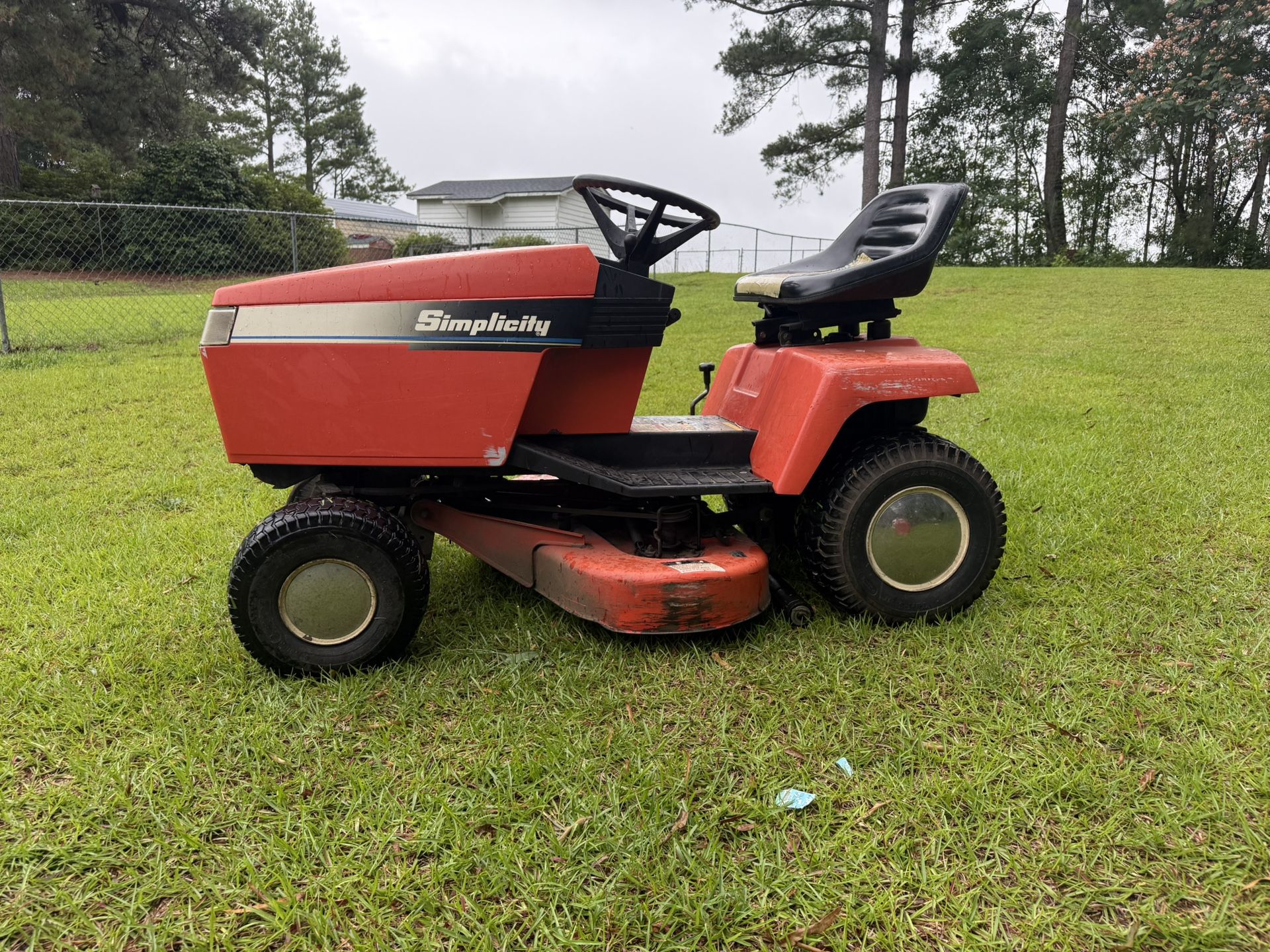 Early 90s Simplicity Lawn Tractor