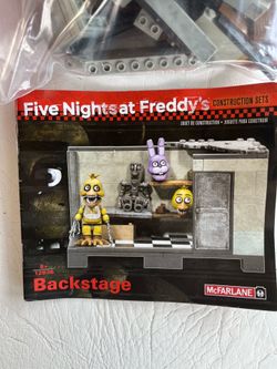 Five Nights at Freddie’s Backstage set