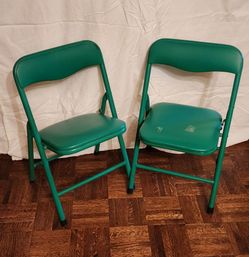 Childs folding chair set  (2 chsirs)