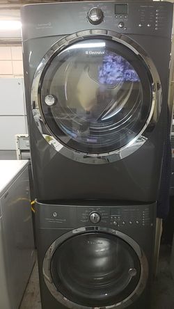 Electrolux washer and dryer gas set silver
