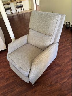 Excellent Recliner for Sale