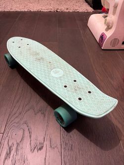 22" Skateboard PlayShion
