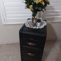 Vintage Wood Night Stand/end table