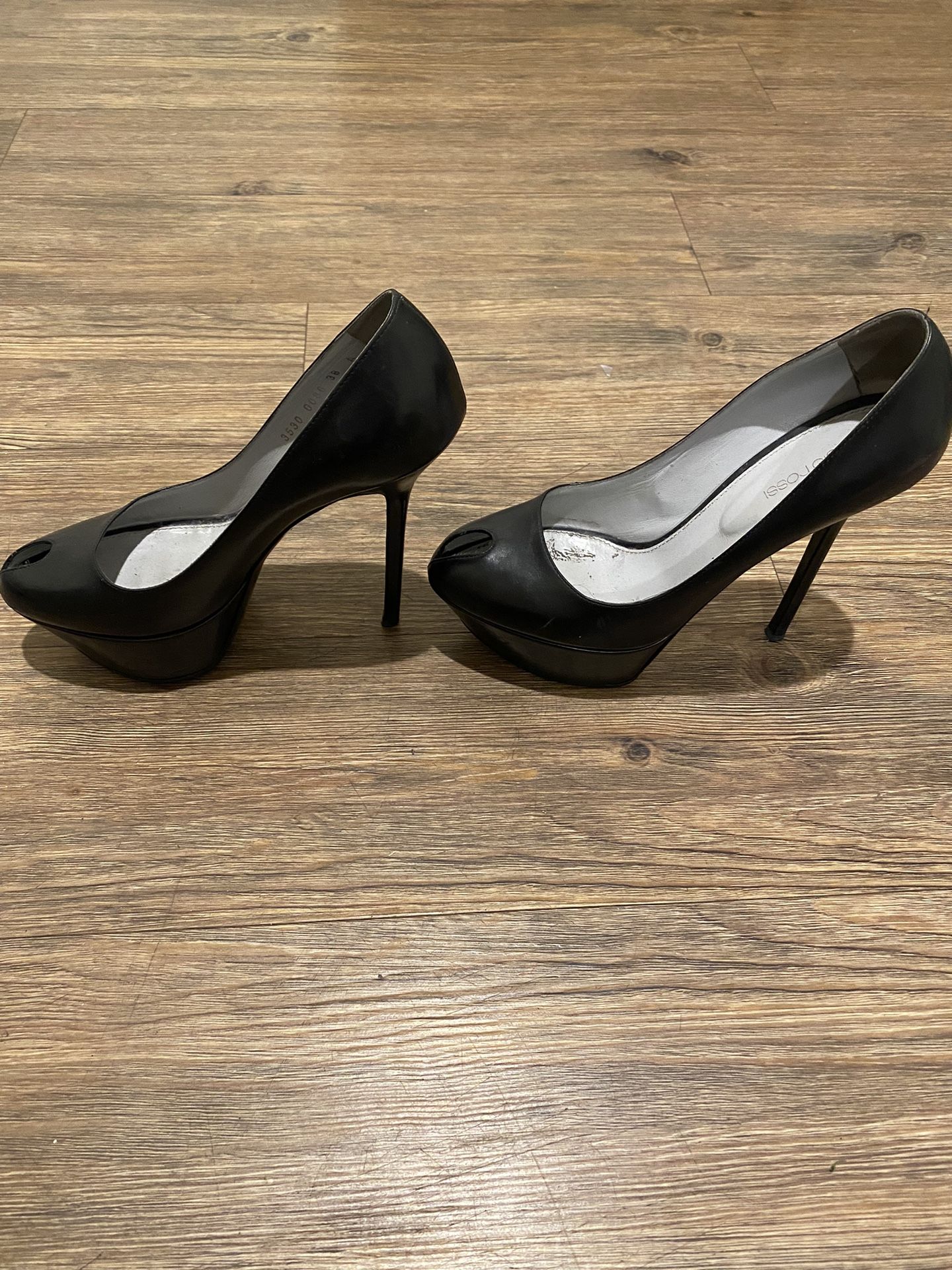 Sergio Rossi Stylish black high heels
