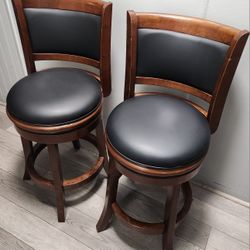 ELEGANT BAR STOOLS FAUX LEATHER PADDED BACK AND SEAT EXCELLENT CONDITION LIKE NEW