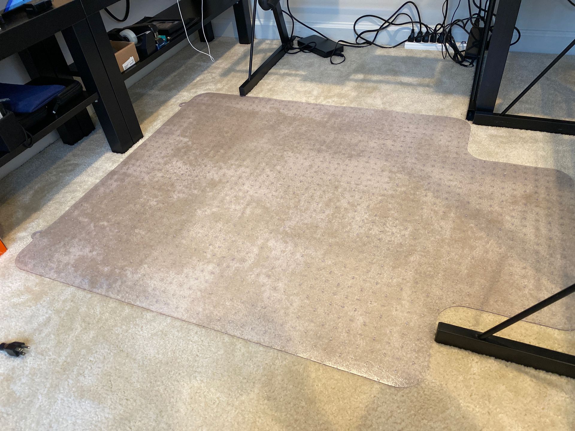 Staples 36/48 Chair Mat- Low Pile with Lip