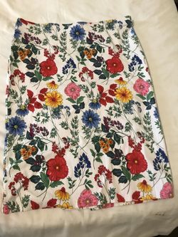 Linda Matthews l large floral straight skirt