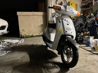 Yamaha Razz Moped