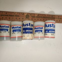 Large Lot Of Ocean Or Fresh Water Live Bait Mustad All Around Lures 