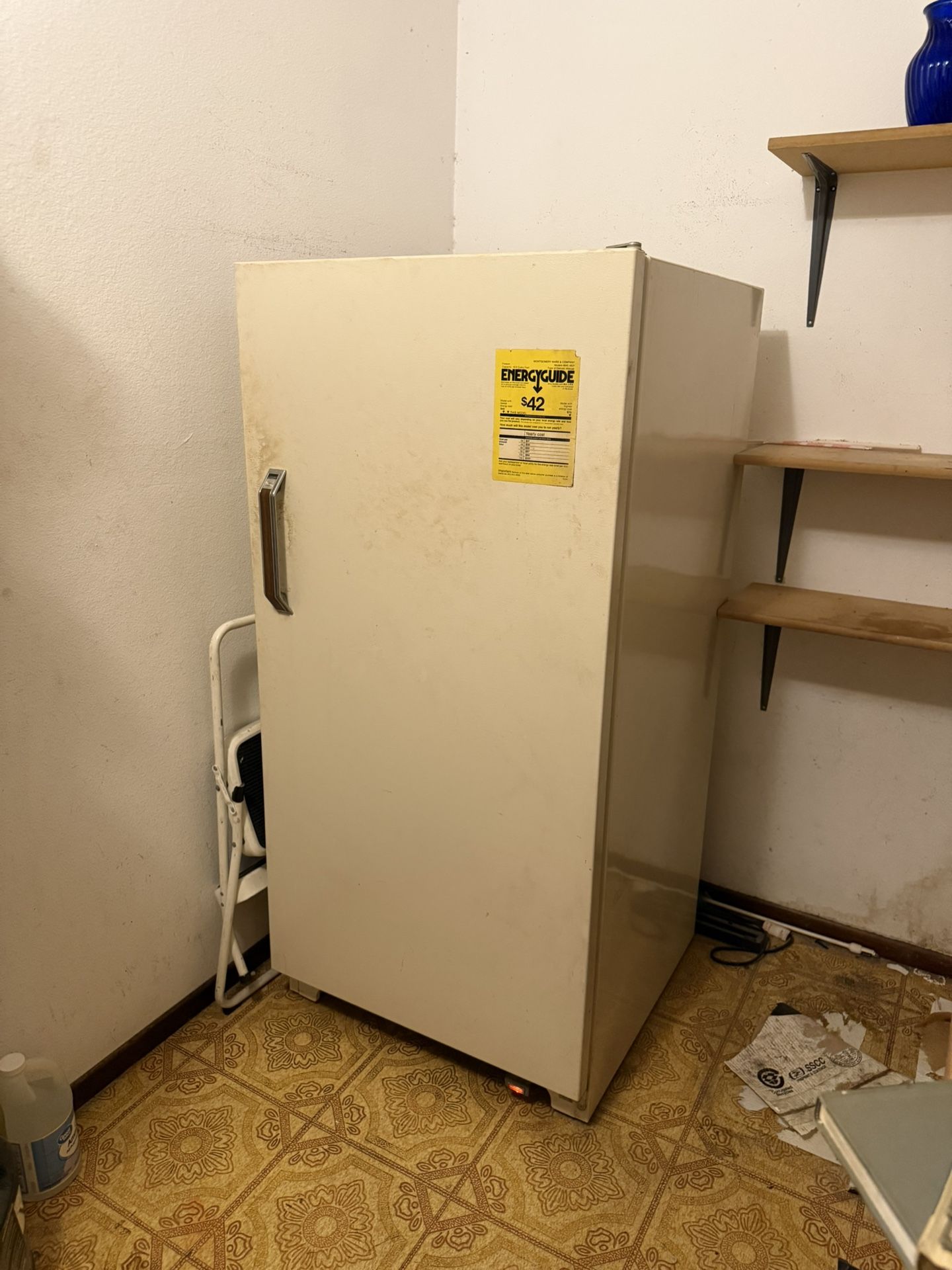 Estate  sale!! Deep Freezer 