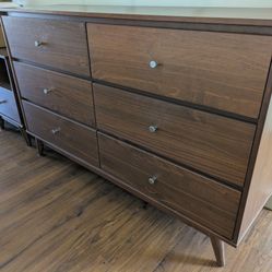 Dresser And Night Stands