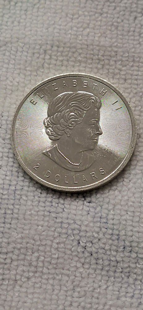 3/4 Oz Canadian Silver Coin