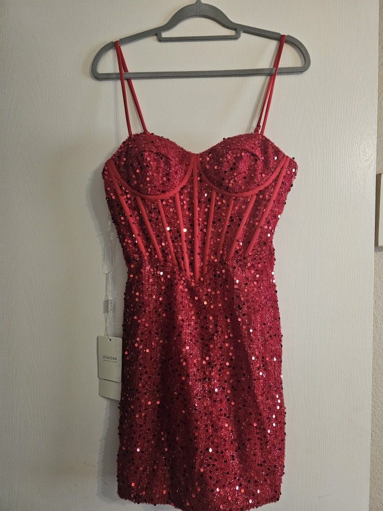  ✨ Brand New Custom Stacees Red Sequin Dress – Size US 2 ✨
Price: $125 (Paid $181)