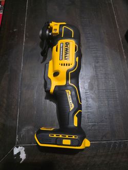 Dewalt multitool 20volt xr