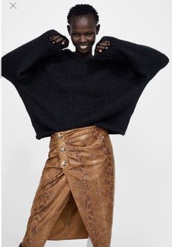ZARA Faux Suede Snakeskin Print Skirt for Sale in Miami FL OfferUp