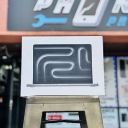 MacBook Pro 14in M3 Chip 512gb SSD