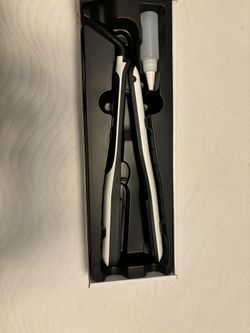 L’Oréal: hair straightener 