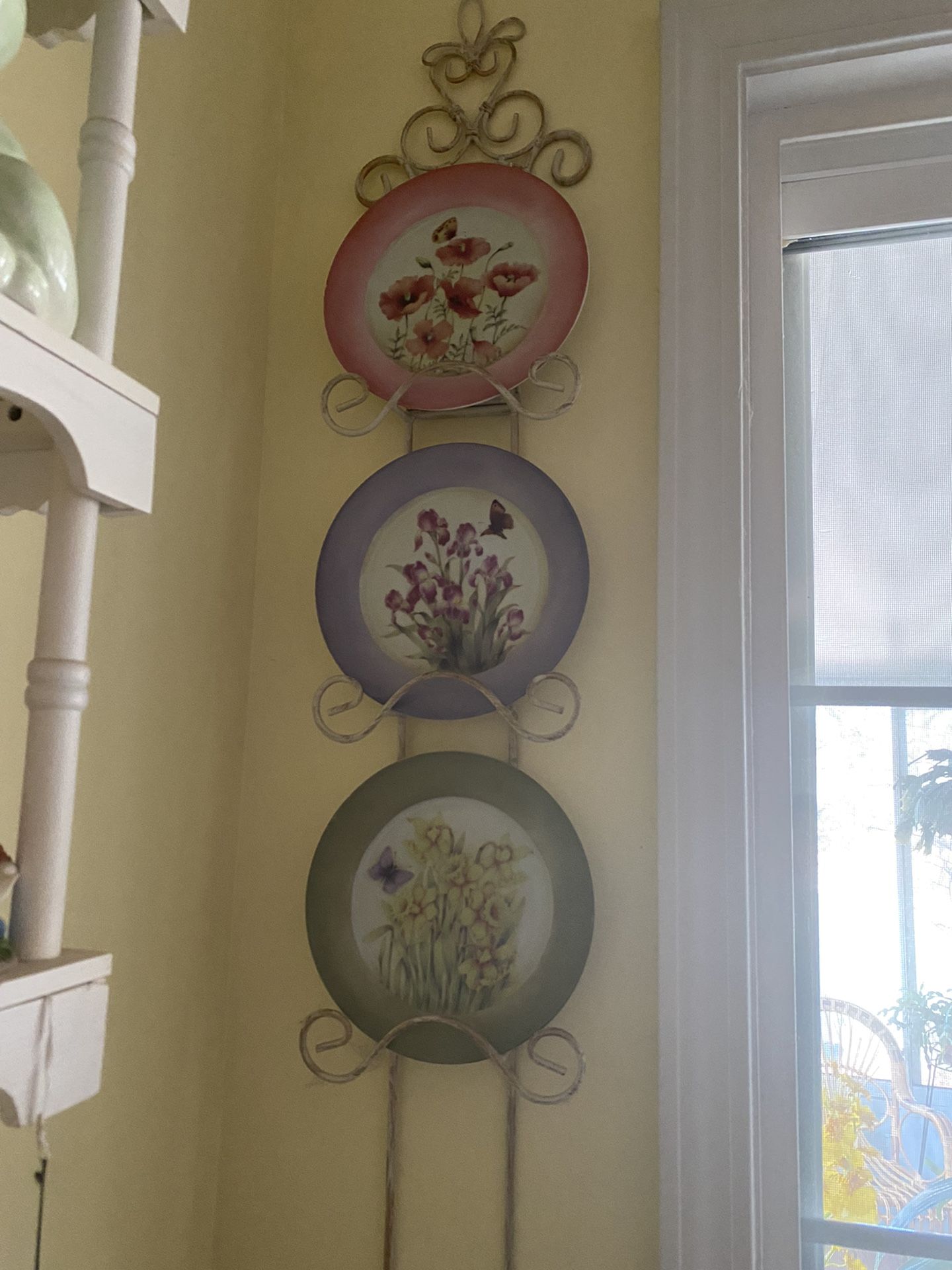 Plates And Holder