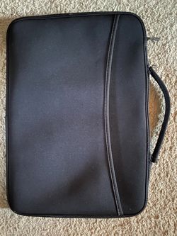 Laptop carrying bag
