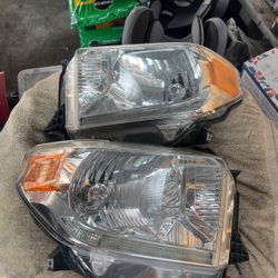 Tundra Headlights