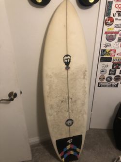 5’5 surfboard