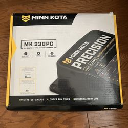 Minn Kota Marine Battery Charger 