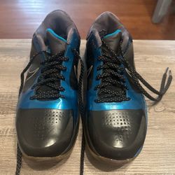 Kobe V Dark Night