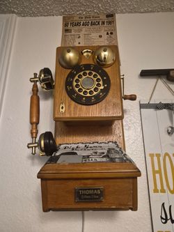 Thomas Collector Edition Antique-Style Wall Phone