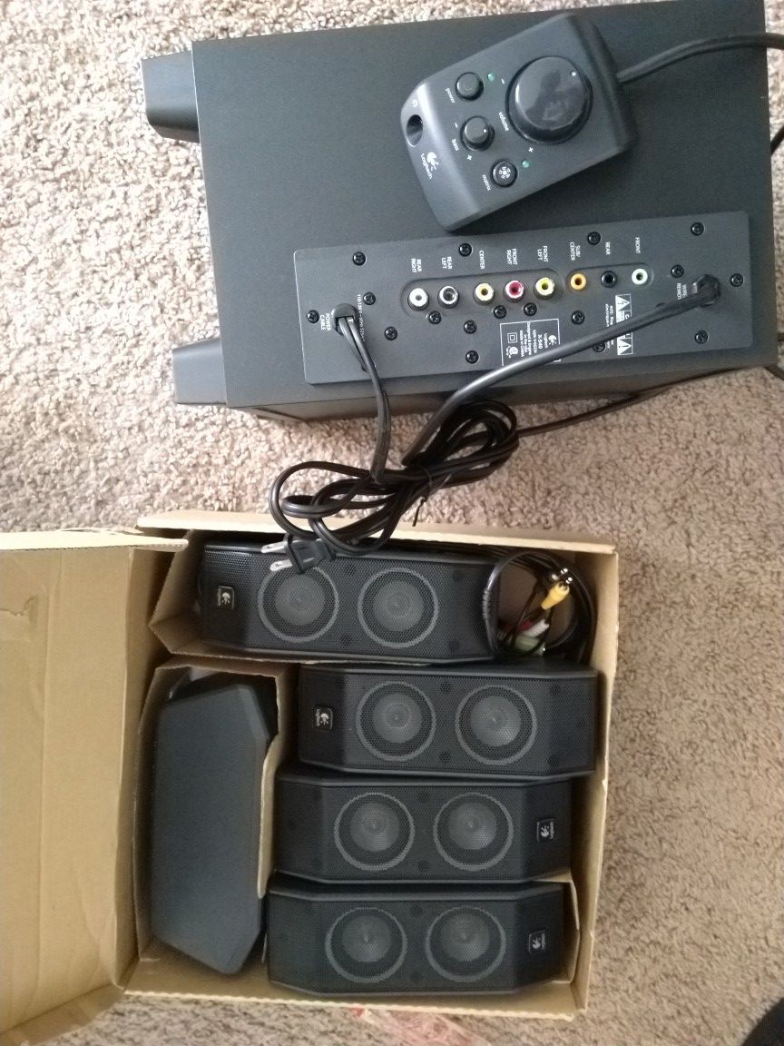 LOGITECH X540 5.1 SURROUND SOUND SYSTEM for Sale in North Richland