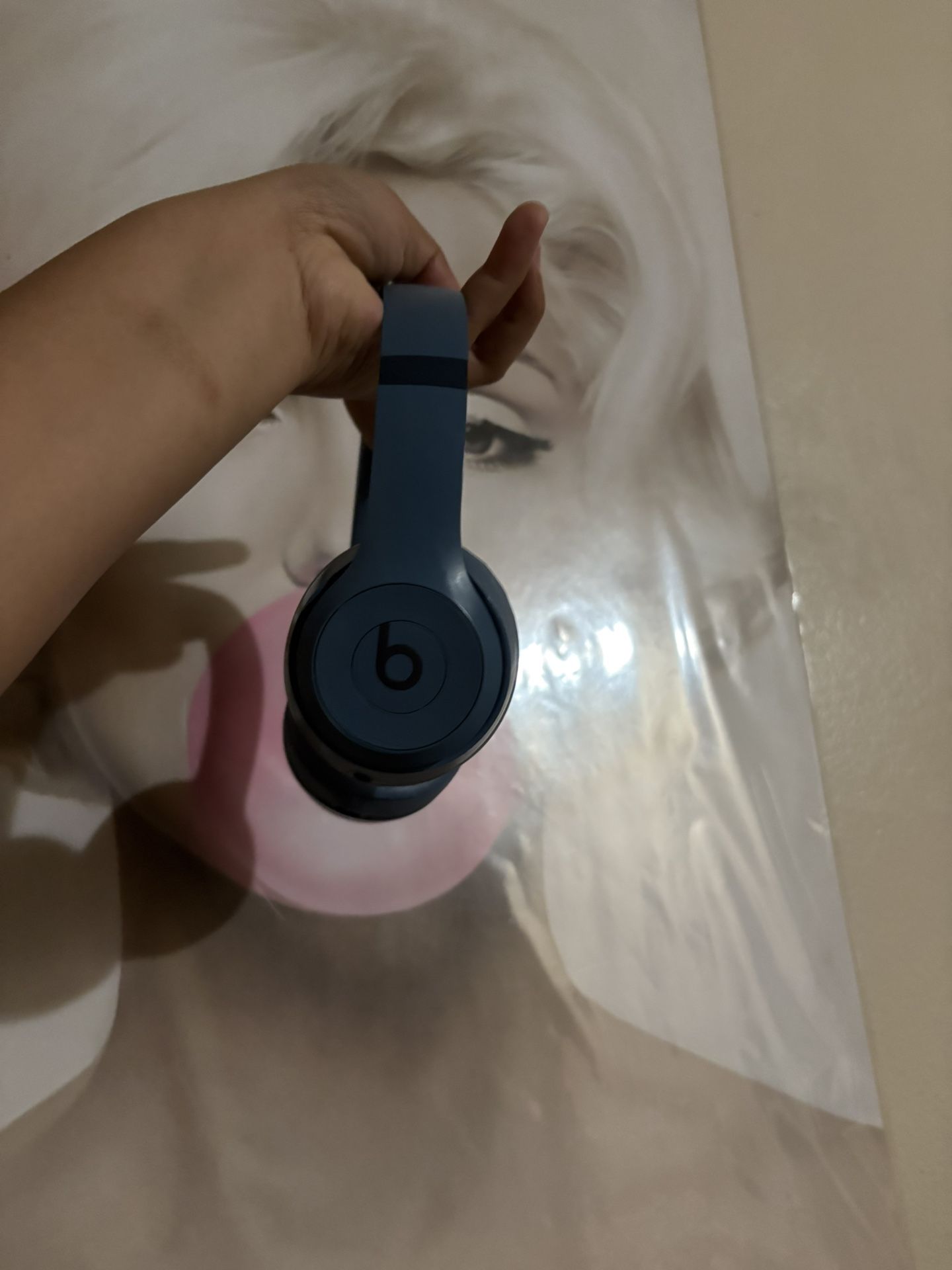 Wireless Beats Solo 4