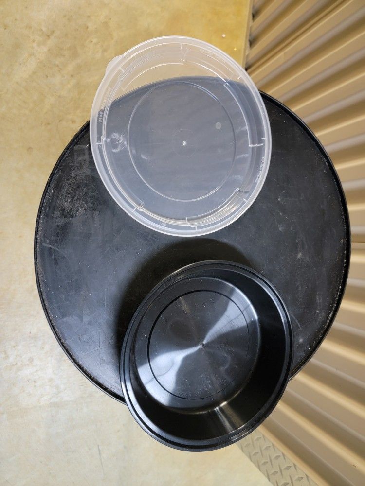Round Plastic Storage Containers (10)
