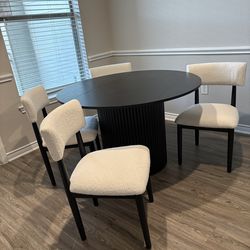 New in Box Wood Black and whiteDining Table $10DOWN