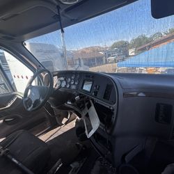 Peterbilt Parts CHEAP NEED GONE!