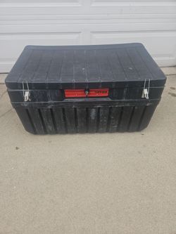 Storage box