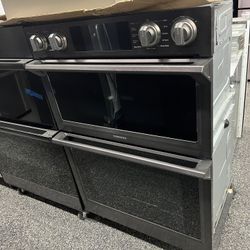 Samsung Black Stainless 30” Microwave Oven Combo Flex Duo Electric Smart