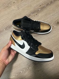 Air Jordan 1 Low Gold Toe Sneakers Sz8 New