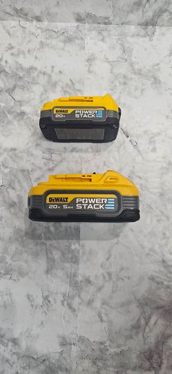 DeWalt 20V MAX PowerStack Battery Set