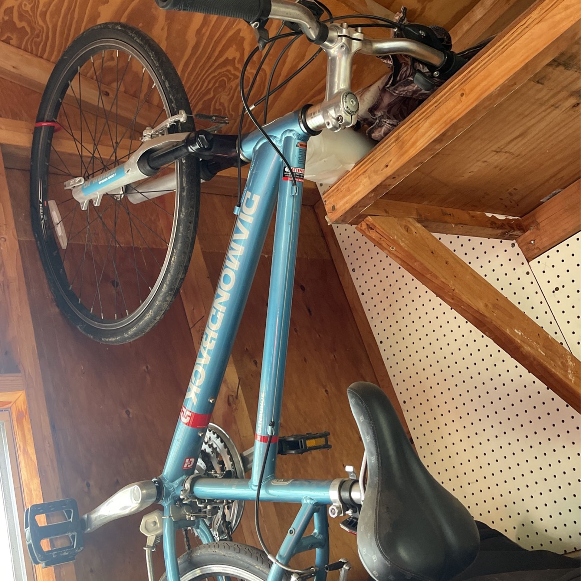 16 Women s Diamondback Sorrento Mountain Bike Used 2 3 Times