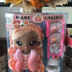 Yummiland Large Doll + Lipgloss Pet - Piper Peach