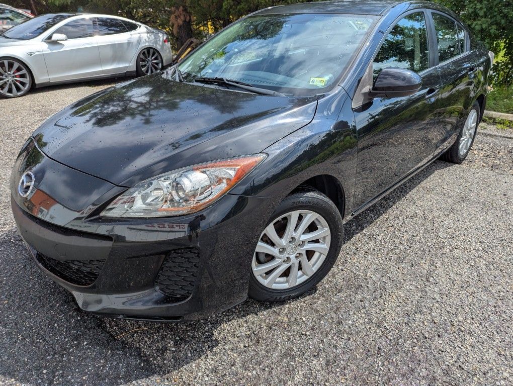 2012 Mazda 3 I Touring LOW Miles