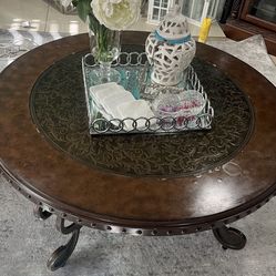 Round Coffee Table 