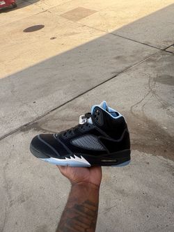 Air Jordan 5 UNC Size 10.5