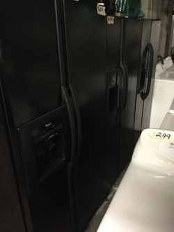 Black side by side refrigerator/ 90 day warranty/ delivery available