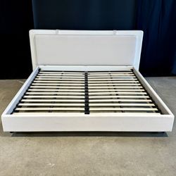 Rove Concepts Abigail Bed (King, Alesund/ Monaco White)