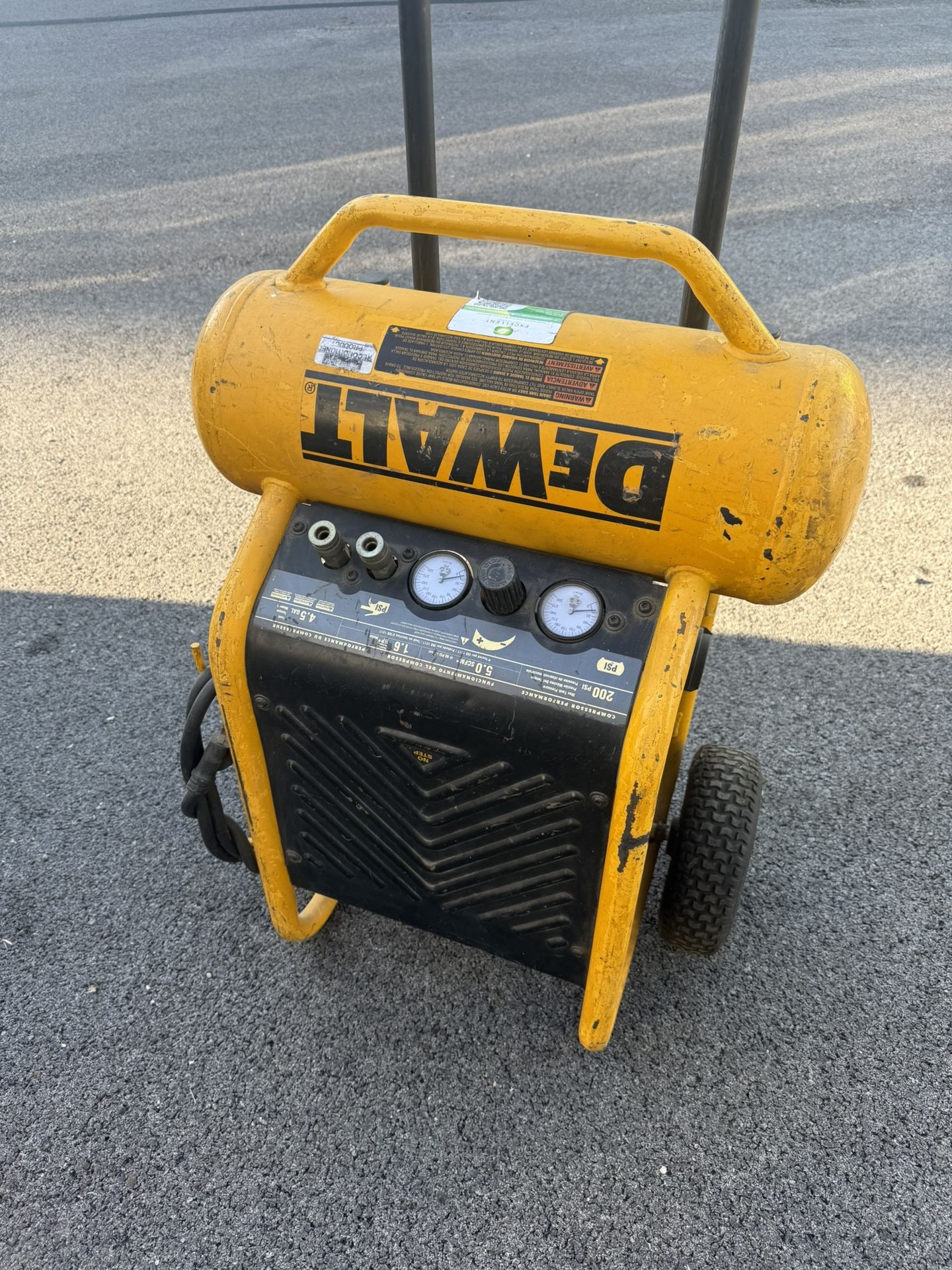 DeWalt Portable Air Compressor 