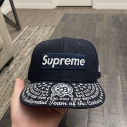 Supreme Fitted Hat 