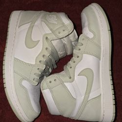 Air Jordan 1 Retro OG High ‘Seafoam’ - VERY CLEAN NO BOX