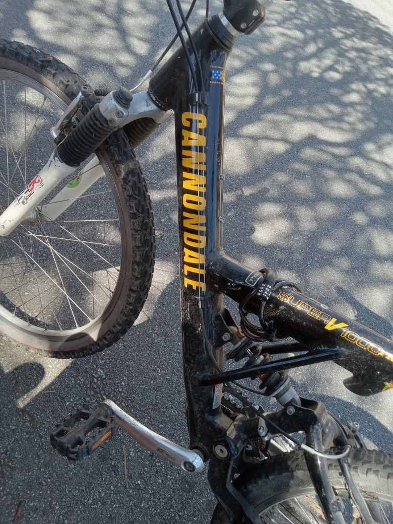 Cannondale Mountain Bike Super V 1000